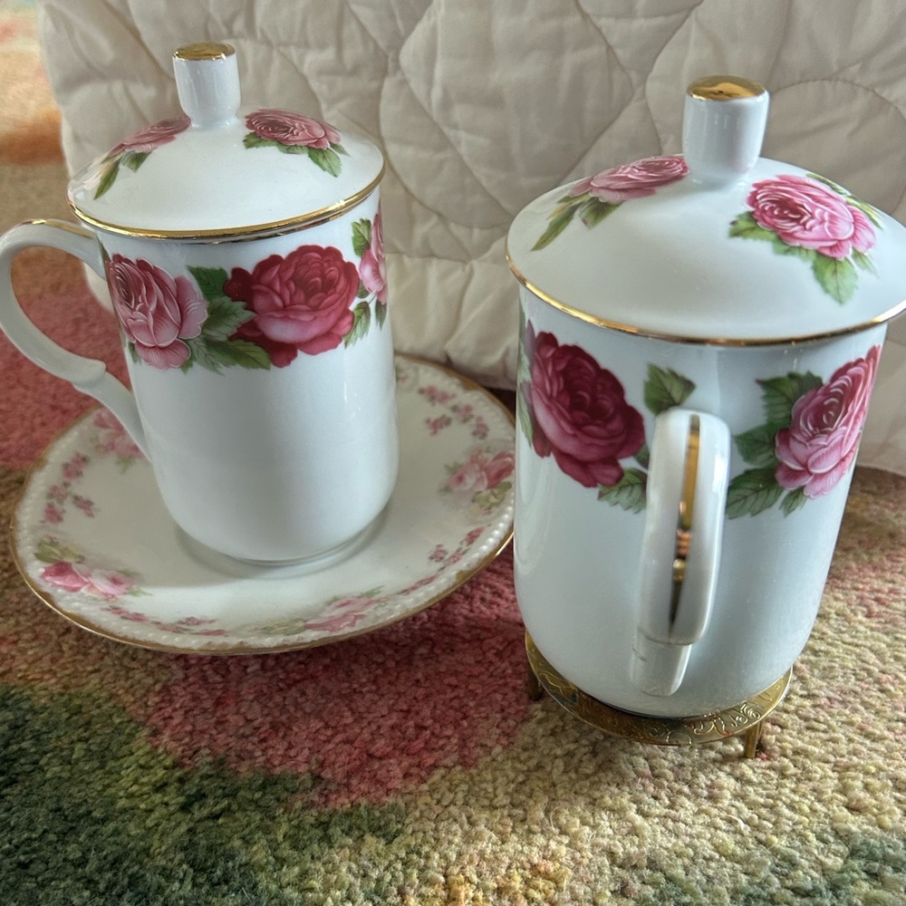 Bone China Tea Cups, Stands & Saucer